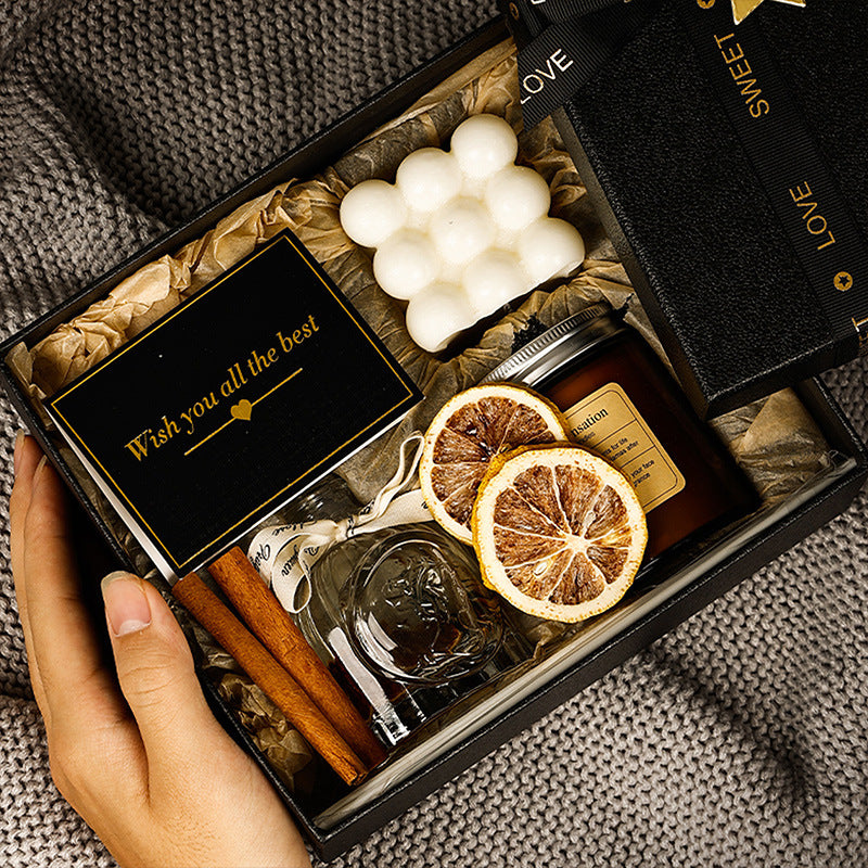 "Aromatherapy Candle Gift Set — Holiday Souvenir, Premium Fragrance Gift, Ambiance Decor Box."
