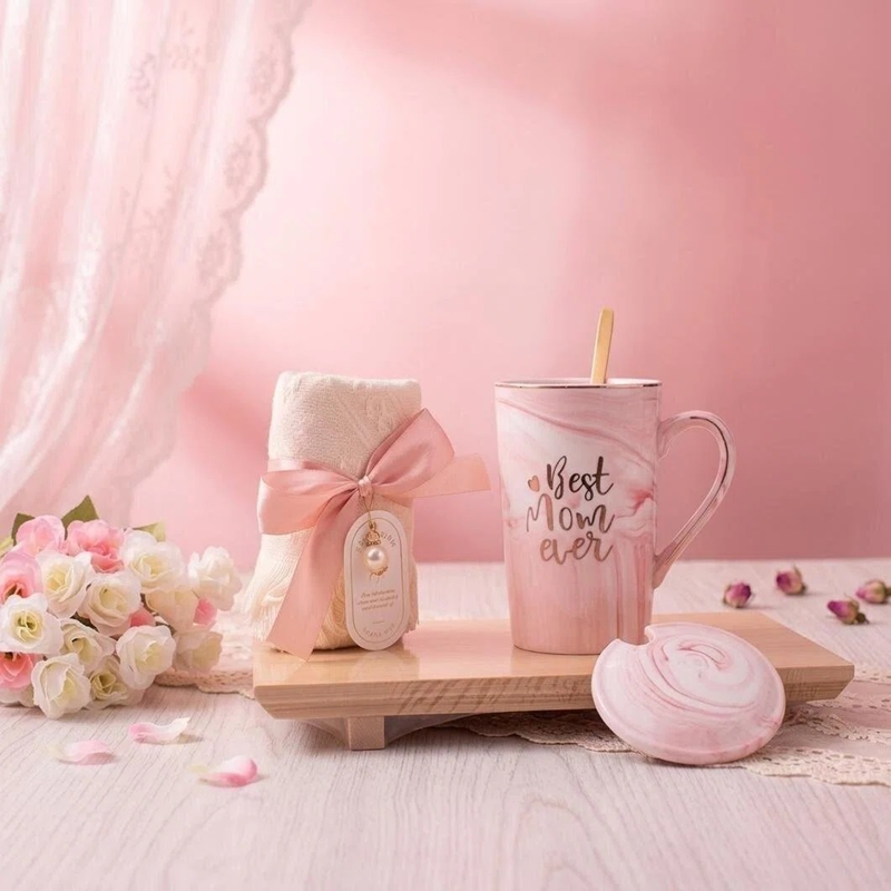 Pink-Themed Gift Set: Spa Gift Basket—A Creative Gift Box Perfect for Valentine's Day, Mother's Day, Best Friends, or Holidays.